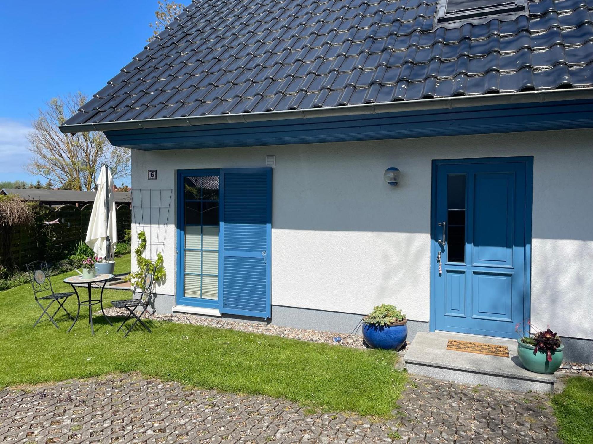 Ferienhaus Biedermann Wiek auf Ruegen Exterior photo